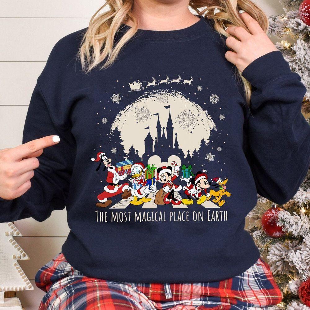 Vintage Mickeys Very Merry Christmas Party Vuitino Shirt Vintage Mickeys Very Merry Christmas Party Vuitino Shirt